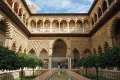 EL patio de las Doncellas